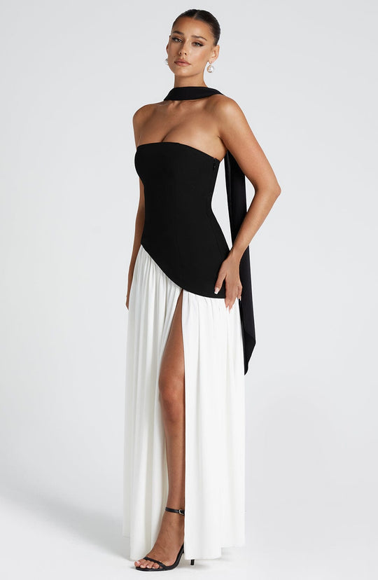 Maya™ | Strapless Maxi Dress