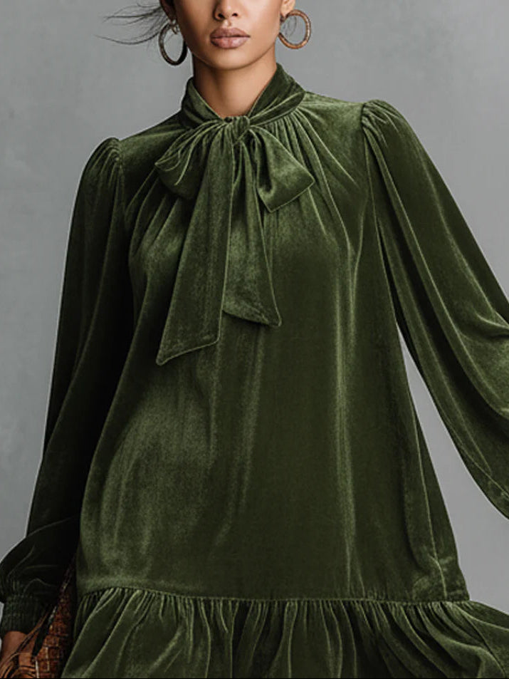 Mia™ | Loose-fitting Velvet Mini Dress