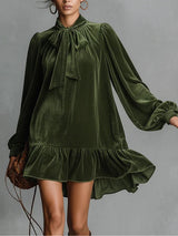Mia™ | Loose-fitting Velvet Mini Dress